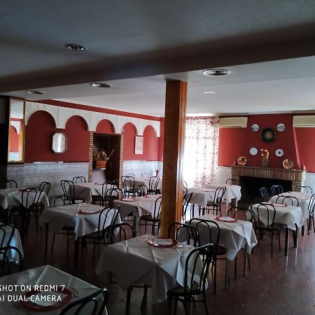 Hostal Restaurante El Parador Alcaracejos 외부 사진